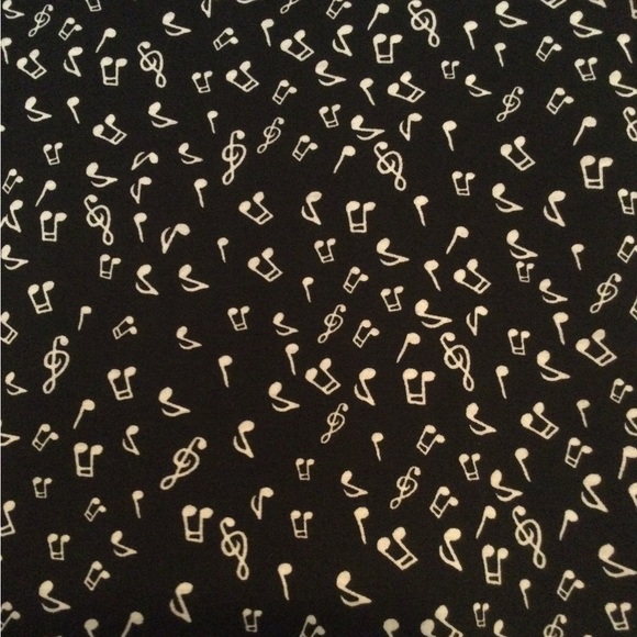 NWOT Lularoe Small B&W Classic T - Musical Notes - Picture 2 of 3